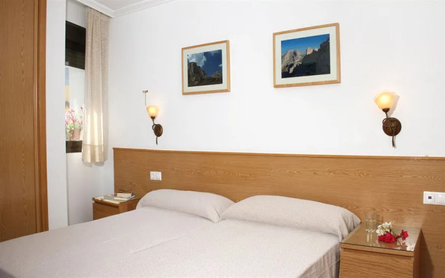 Apartamentos Serrella