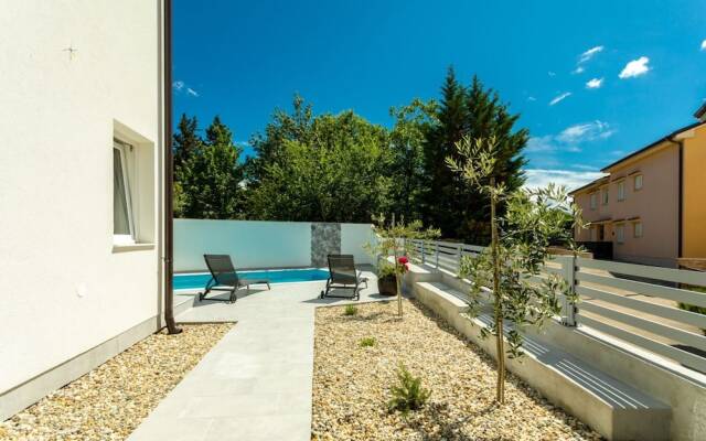 Krk - With Private Pool - H