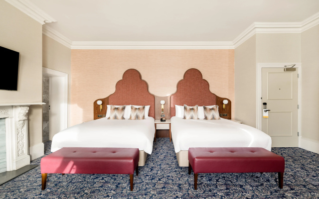 Clifton Hotel