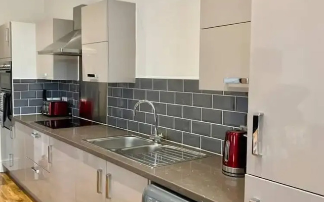 Inviting 1-bed Apartment in Lytham Saint Annes