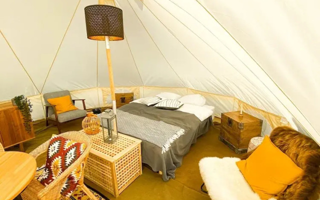 Camp Boutique- Glamping
