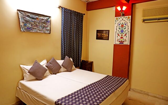 The Lake View Hotel – On Lake Pichola