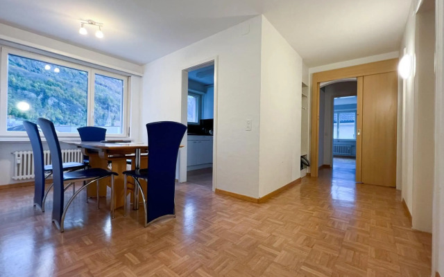 Schöne grosse Attika-Wohnung im Zentrum von Vaduz inkl. Parkplatz