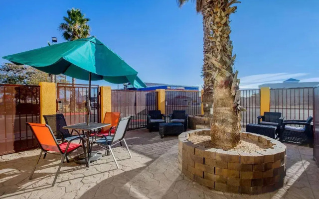 La Quinta Inn And Suites Hesperia Victorville