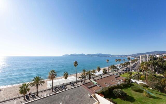 Appartement 3 chambres 125 m2 avec vue exceptionnelle face à la mer