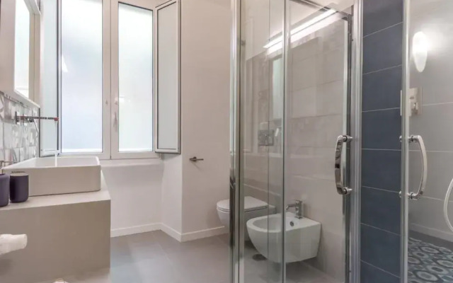 Parisa suite2