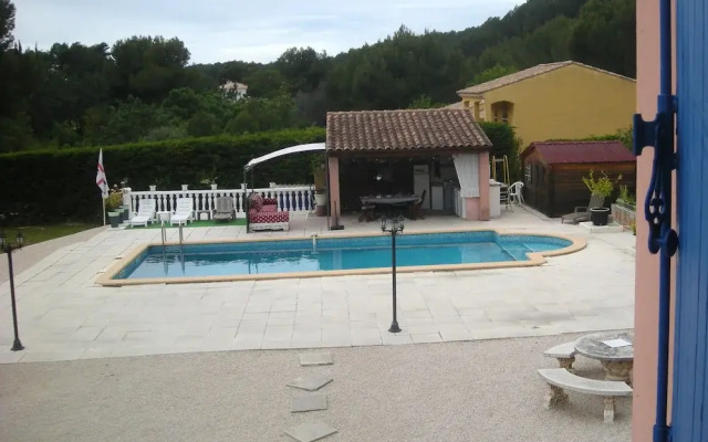 Apartment With 2 Bedrooms in Roquefort-la-bédoule, With Private Pool,