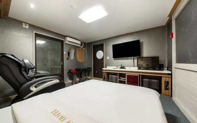Incheon Hotel W