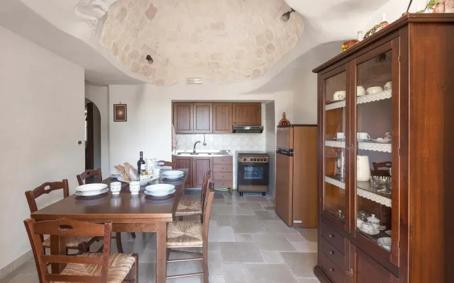 3279 Trullo Due Coni by Barbarhouse