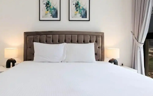 Chic 1BR Iris Amber Al Jaddaf