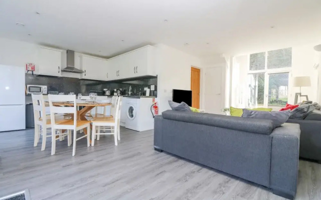 Sea Breeze 17 Gannel