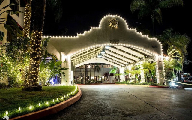 Radisson Suites Covina