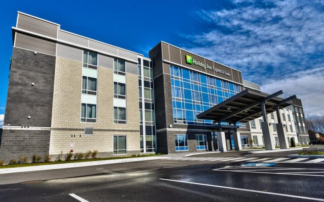 Holiday Inn Express And Suites Vaudreuil Dorion