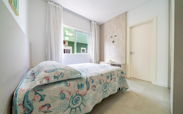 170 - Lindíssimo apartamento na Praia de Mariscal