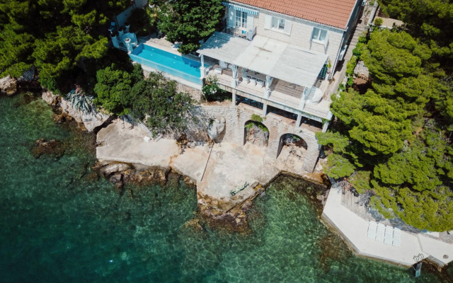 Villa Mey's Place On The Beach