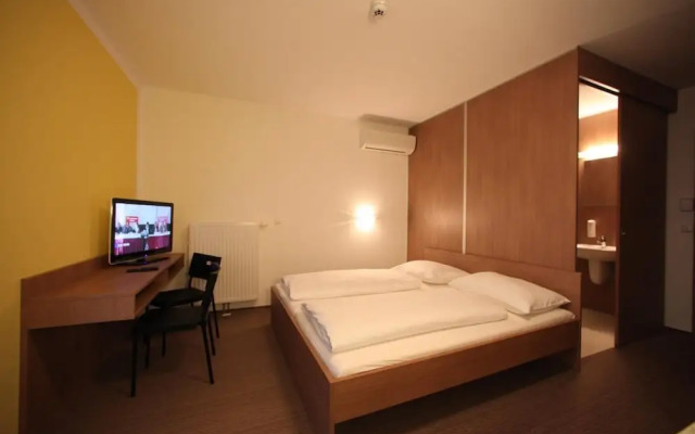 Fair-Price-Hotel