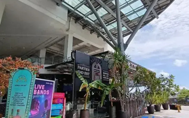 Ezyhouz Homestay @ Imago Shopping Mall (The Loft)