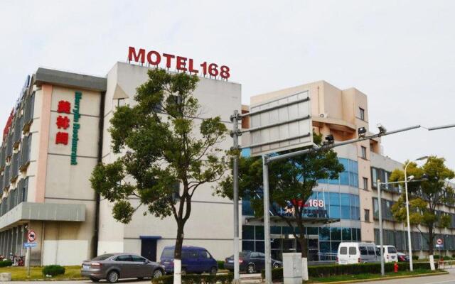 Motel 168 Shanghai No5 Baoshui District Inn