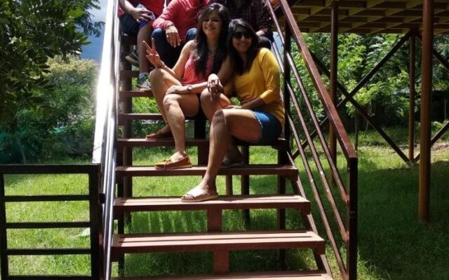 Mist Valley Resorts