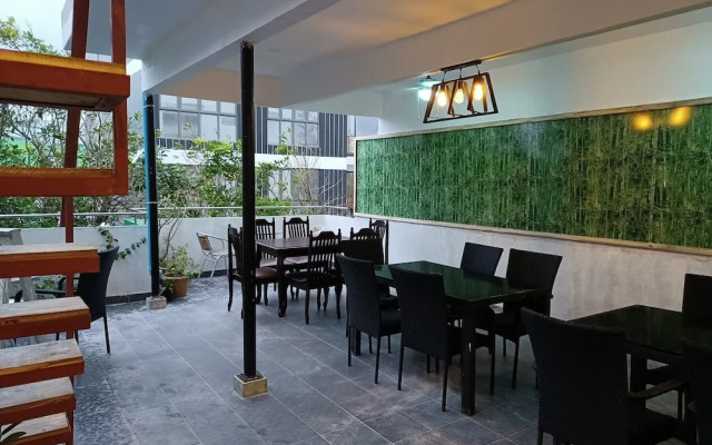 Huvandhumaa Inn