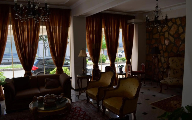 Hotel Iris