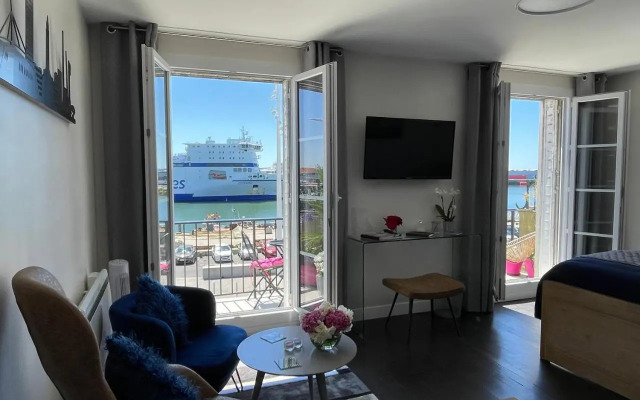 L'ancre, Studio Perret vue mer.
