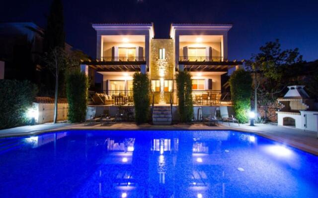 Theos Club Villas