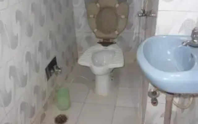 Budget Hotel Ayodhya 87