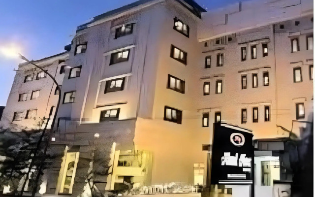 Kenari Tower Hotel