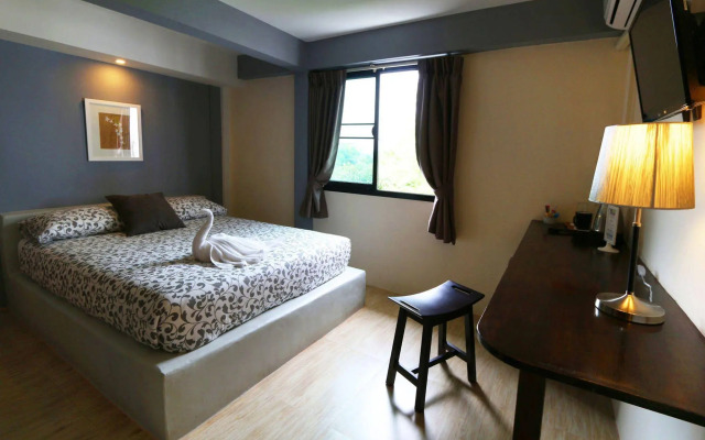 The Beach Cha Am Guest House