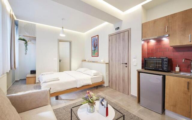 Enjoy Athens from a funky studio near Acropolis!