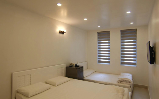 Full House Hostel – Guest Rooms – Ho Chi Minh City