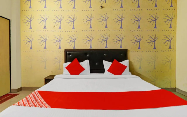 OYO Flagship 80553 Shubhangi Palace