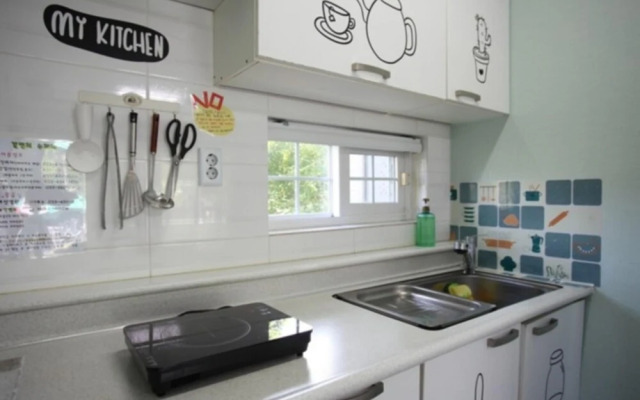 Hongcheon Gangbyeonuisuchaehwa Pension