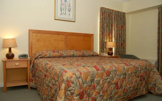 Summerland Motel