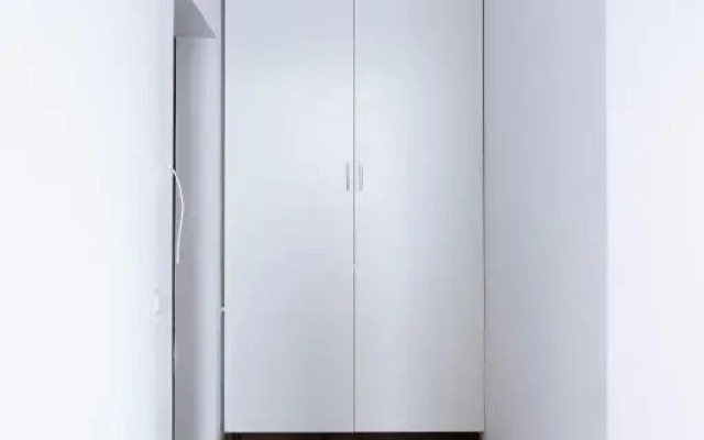 Solomon Apartments Ap 4