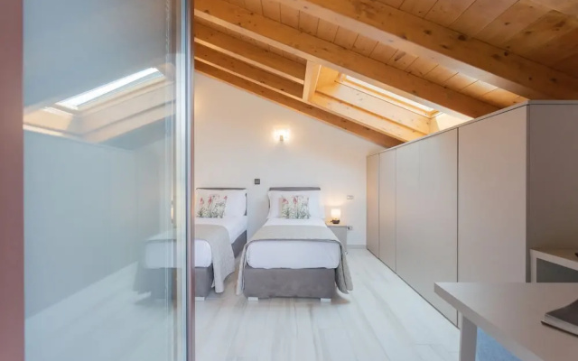 Dream Lake Apartments