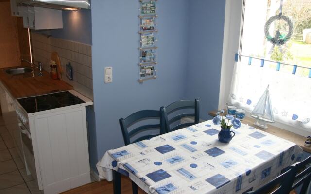 Quaint Bungalow in Biendorf near Sea