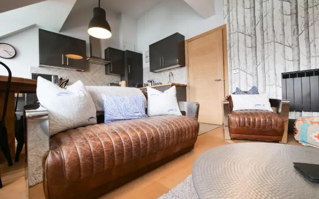 Padstow Escapes - Pajar Luxury Penthouse Apartment