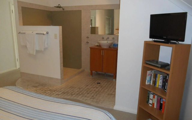 Bayshore Beachside Resort