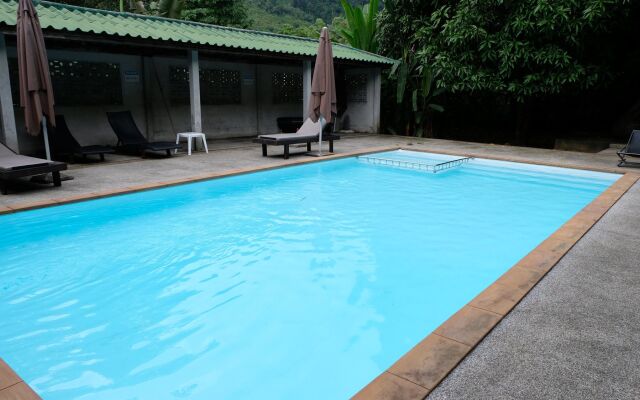 Khaolak Hillside Villa