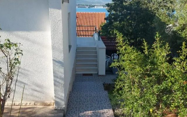 Peaceful & cozy Rest House, 80m from beach