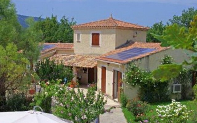 Villa With in Malaucène With Wonderful Mountain View Priv