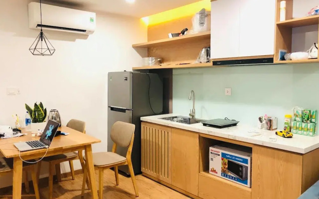 Davis House  Apartment