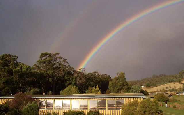 Silver Ridge Retreat