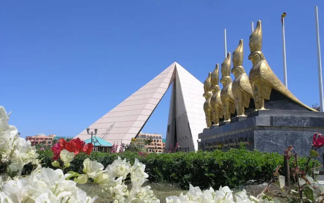 Golden 5 Sapphire Suites Hotel
