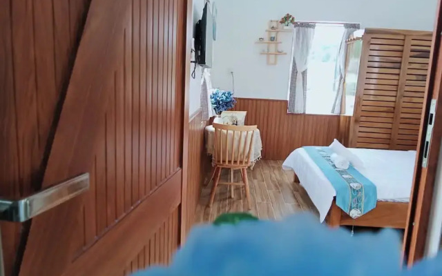 Sea-breeze homestay