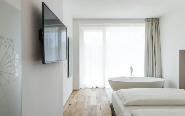 Garda Lake Suite