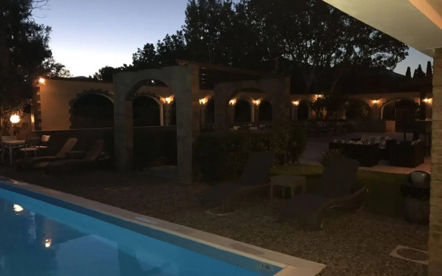 Stefania Beach Hotel