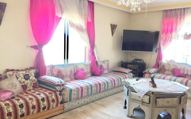 Apartment With 2 Bedrooms in Casablanca - 2 km From the Beach